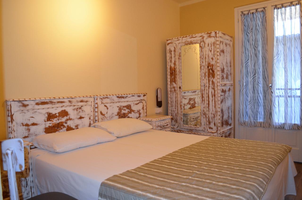 Albergo La Pace Pradleves エクステリア 写真
